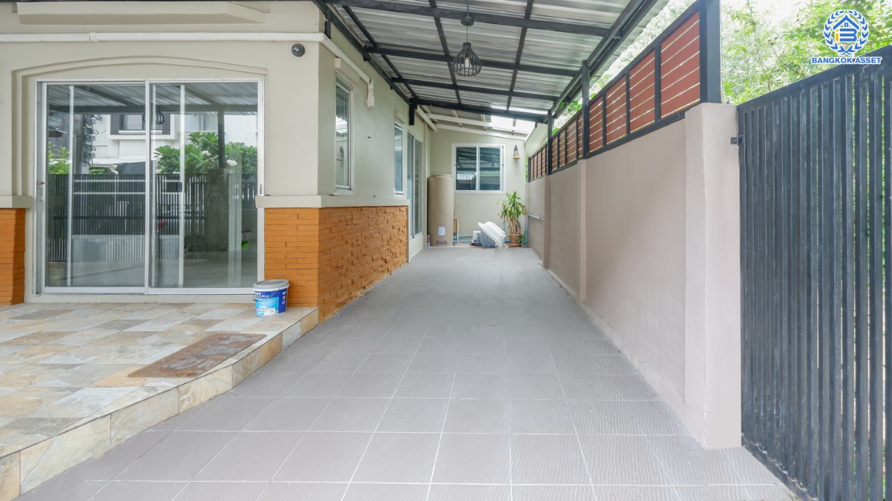 ทาวน์เฮ้าส์มือสองนนทบุรี 3 ชั้นทำเลโซนเมือง! ม.ศุภาลัยวิลล์ รัตนาธิเบศร์18 หลังมุม เนื้อที่ 25.8 ตร.ว. ฟังก์ชันครบ 3 ห้องนอน 3 ห้องน้ำ 1 ที่จอดรถ บนสุดยอดทำเล! เข้า-ออกได้ทั้ง ถ.รัตนาธิเบศร์ ถ.ติวานนท์ และสนามบินน้ำ ใกล้ทางด่วน "งามวงศ์วาน" และติดรถไฟฟ้า "สถานีศูนย์ราชการนนทบุรี"